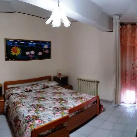 Eliseo Hotel 2*