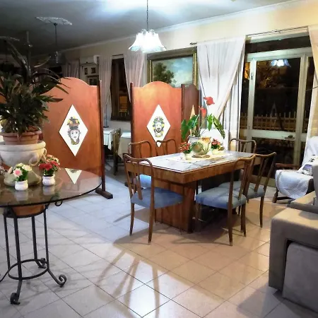 Eliseo Hotel 2*