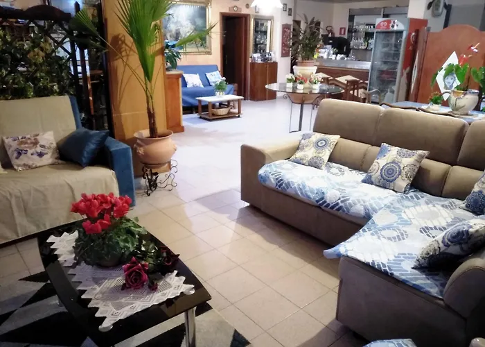 Eliseo Hotel 2*