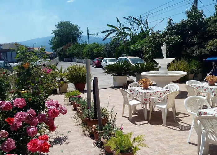 Eliseo Hotel 2*