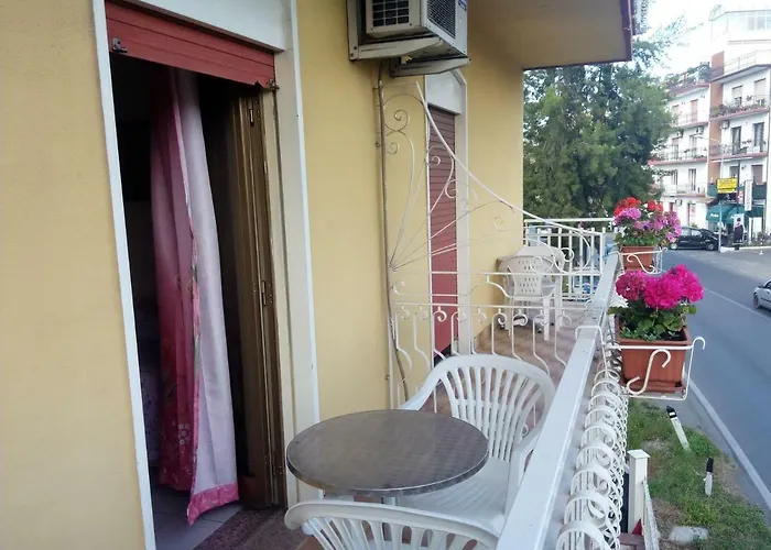 Eliseo Hotel 2*